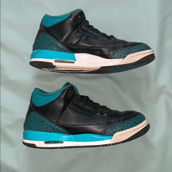 Jordan Nike Kids Air 3 Retro Basketball Shoes - Picture 4 of 7